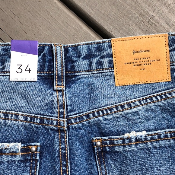 NWT Stradivarius New Carrot Stud Jeans Sz 2. - Picture 6 of 9